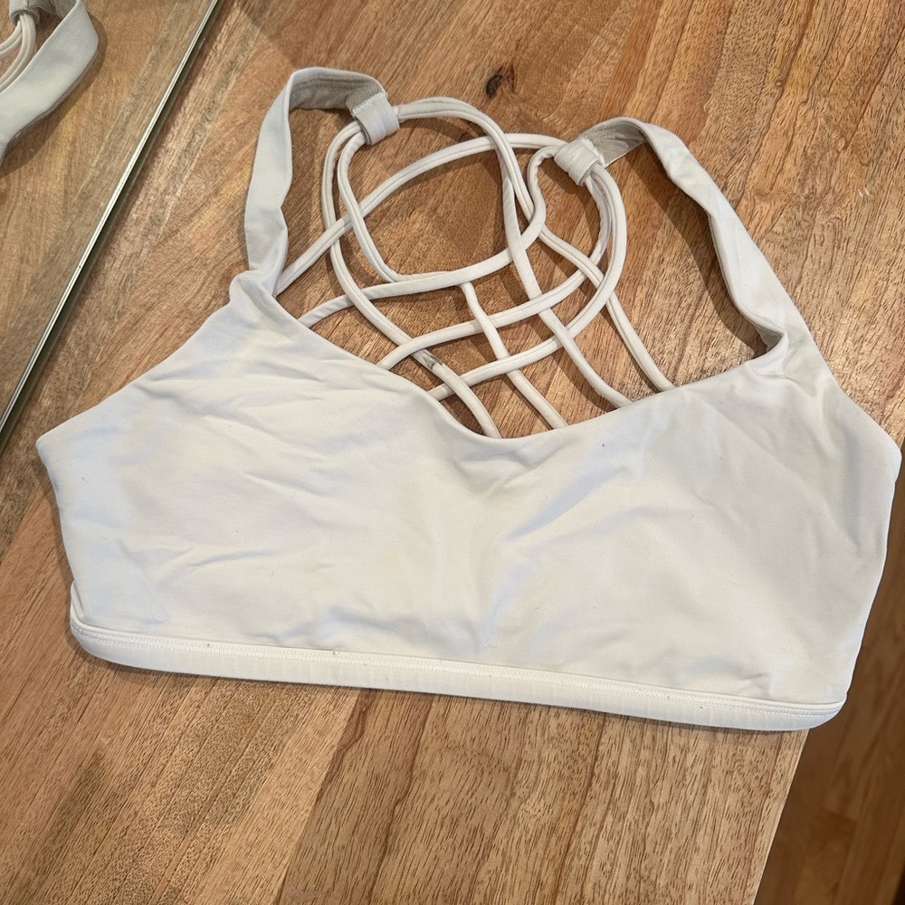 Lululemon Athletica free to be wild